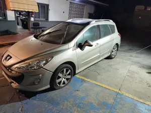 PEUGEOT 308 SW foto 2