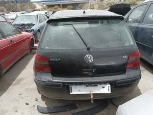 VOLKSWAGEN GOLF IV BERLINA (1J1)(10.1997) foto 2