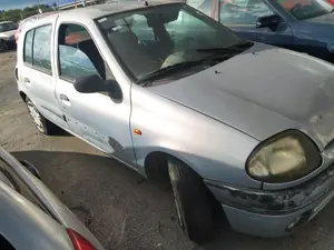 RENAULT CLIO II FASE I (B/CB0) foto 4