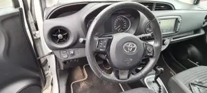 TOYOTA YARIS (XP13) foto 43