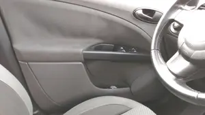 SEAT TOLEDO (5P2) foto 6