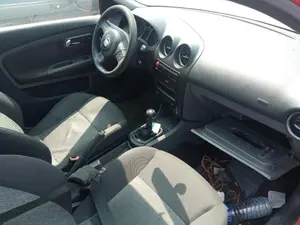 SEAT IBIZA (6L1) foto 4