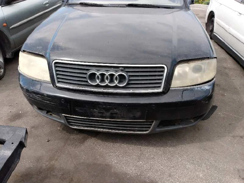 AUDI A6 BERLINA (4B2)