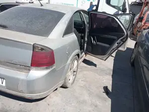 OPEL VECTRA C BERLINA foto 6