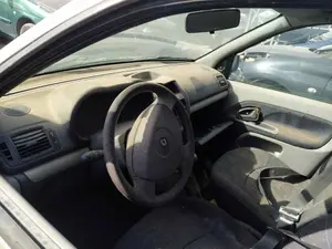 RENAULT CLIO II FASE II (B/CB0) foto 2