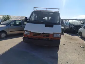 RENAULT TRAFIC I foto 1