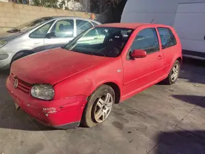VOLKSWAGEN GOLF IV BERLINA (1J1)(10.1997) foto 1