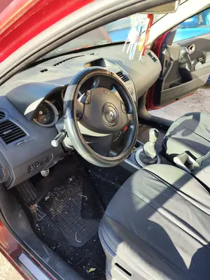 RENAULT MEGANE II BERLINA 5P foto 8
