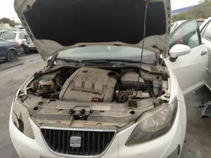 SEAT IBIZA BERLINA (6J5) foto 3