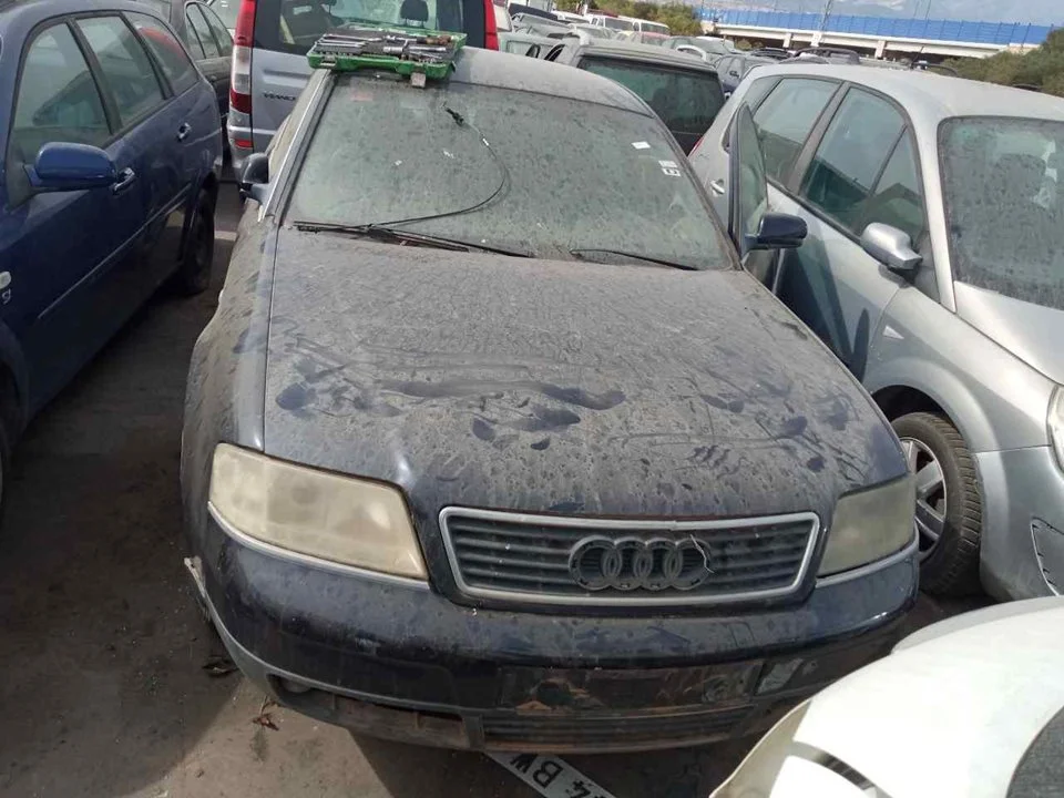 AUDI A6 BERLINA (4B2)
