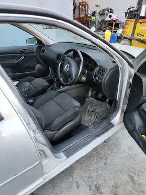 VOLKSWAGEN GOLF IV BERLINA (1J1)(10.1997) foto 7