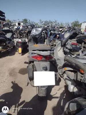 APRILIA SPORTCITY 125 / 200 / 250 foto 5