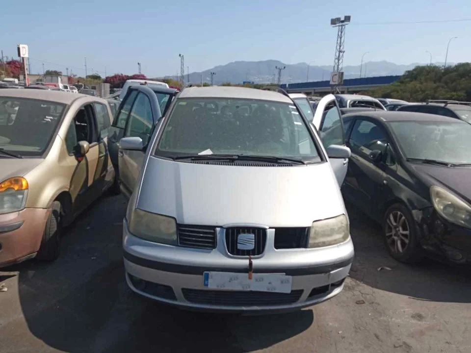 SEAT ALHAMBRA (7V9)