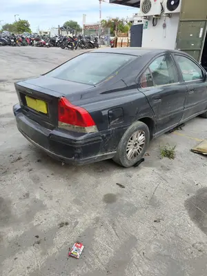 VOLVO S60 BERLINA foto 9