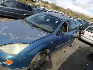 FORD FOCUS BERLINA (CAK) foto 4