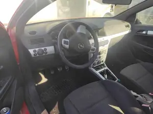 OPEL ASTRA H BERLINA foto 3