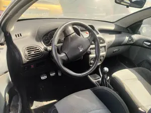 PEUGEOT 206 CC CABRIO-COUPÉ foto 3
