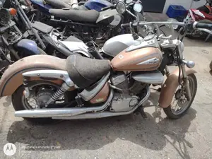 SUZUKI  foto 1