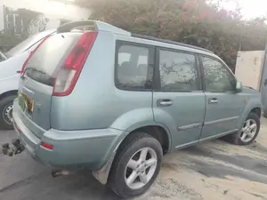 NISSAN X-TRAIL (T30) foto 5