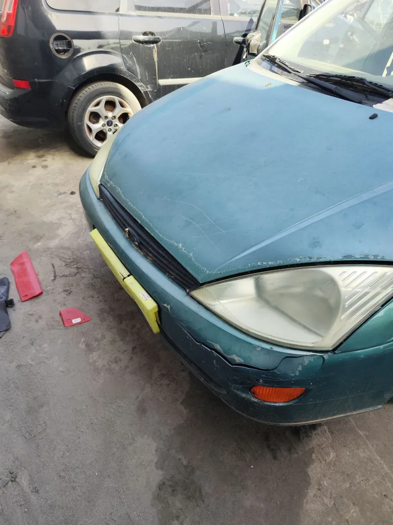 FORD FOCUS BERLINA (CAK)