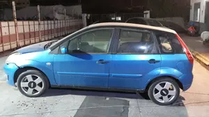 FORD FIESTA (CBK) foto 2
