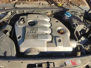 AUDI A4 AVANT (8E) foto 5