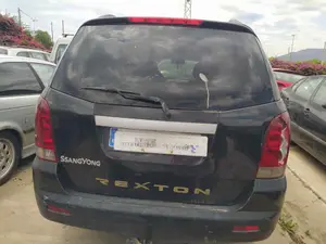 SSANGYONG REXTON foto 4