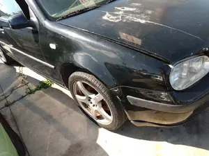 VOLKSWAGEN GOLF IV BERLINA (1J1)(10.1997) foto 2