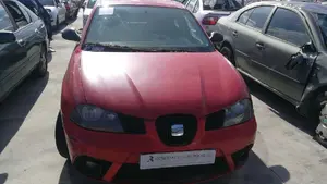 SEAT IBIZA (6L1) foto 2