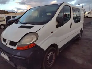 RENAULT TRAFIC II COMBI foto 8