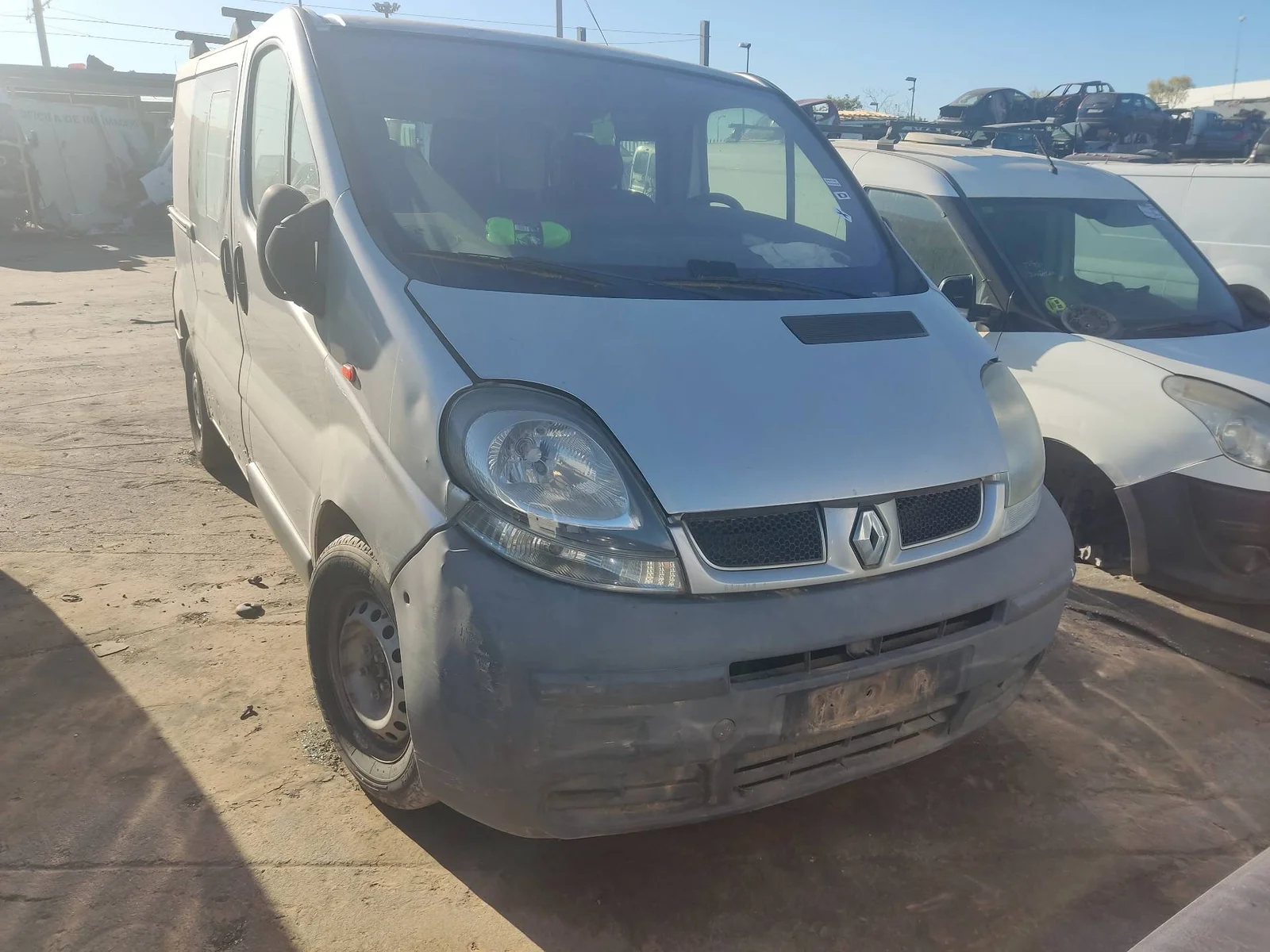 RENAULT TRAFIC II FURGÓN