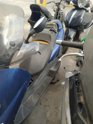 YAMAHA YP 125 R MAJESTY foto 3