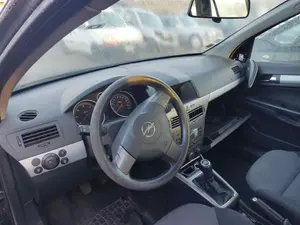 OPEL ASTRA H CARAVAN foto 6