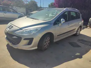 PEUGEOT 308 foto 3