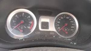 RENAULT CLIO III foto 17