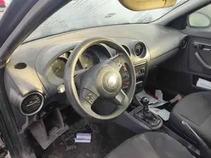 SEAT IBIZA (6L1) foto 5