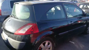 RENAULT MEGANE II BERLINA 3P foto 1