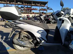 HONDA SH 125I foto 4