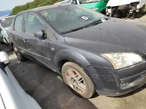 FORD FOCUS BERLINA (CAP) foto 4