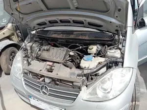 MERCEDES-BENZ CLASE A (BM 169) foto 7