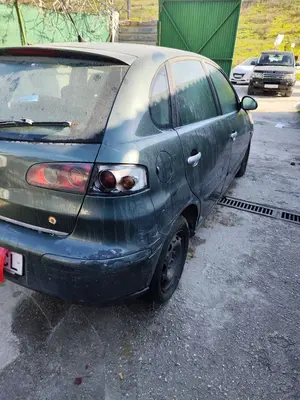 SEAT IBIZA (6L1) foto 4