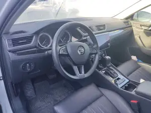 SKODA SUPERB COMBI (3V5) foto 8