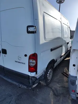 NISSAN INTERSTAR (X70) foto 9
