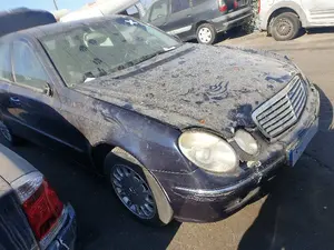 MERCEDES-BENZ CLASE E (BM 211) BERLINA foto 2