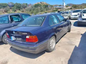 BMW SERIE 3 BERLINA (E36) foto 5
