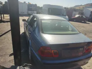 BMW SERIE 3 BERLINA (E46) foto 6