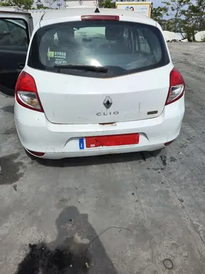 RENAULT CLIO III foto 8