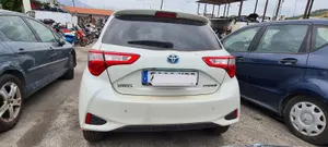 TOYOTA YARIS (XP13) foto 32