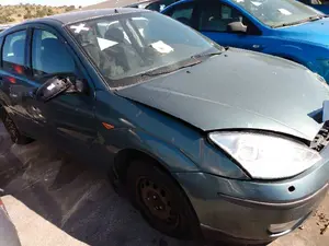FORD FOCUS BERLINA (CAK) foto 2