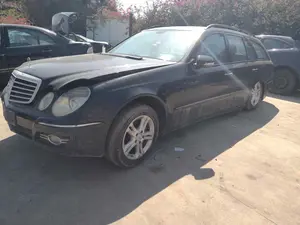 MERCEDES-BENZ CLASE E (BM 211) FAMILIAR foto 2